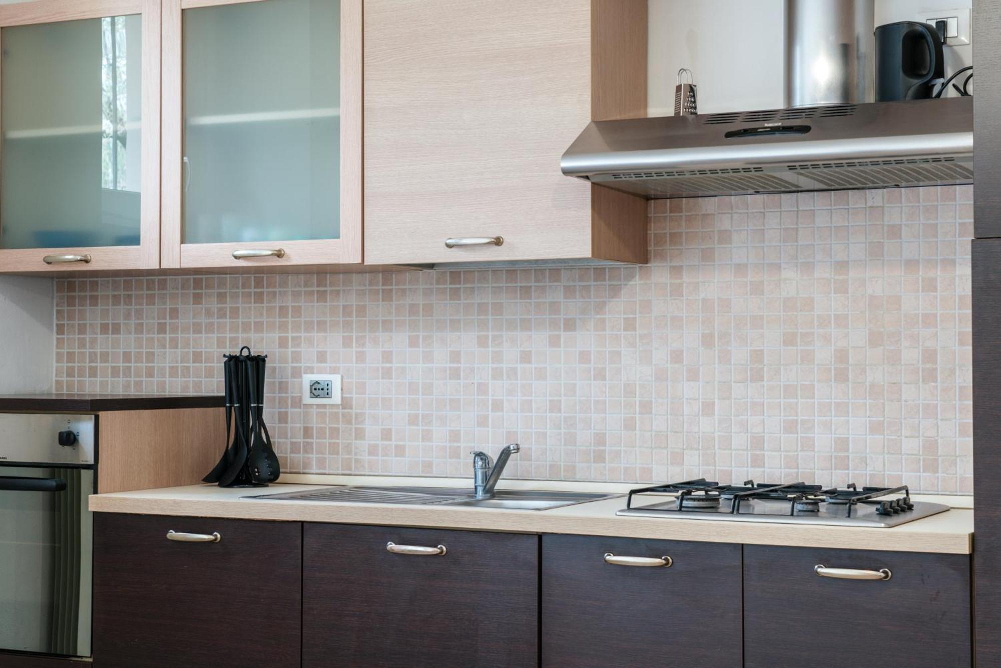 Matteotti Apartments ديسينسانو ديل غاردا المظهر الخارجي الصورة