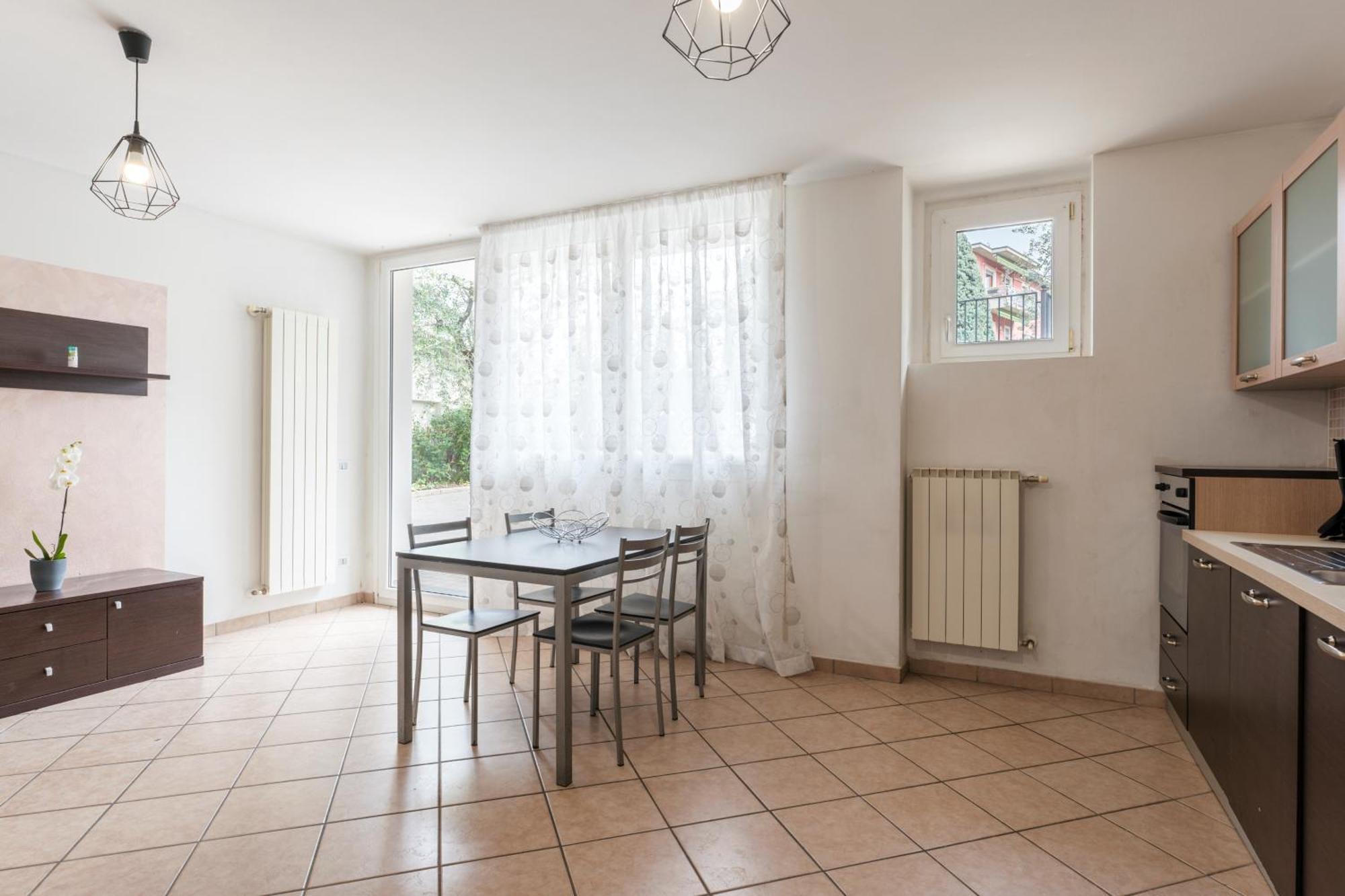 Matteotti Apartments ديسينسانو ديل غاردا المظهر الخارجي الصورة