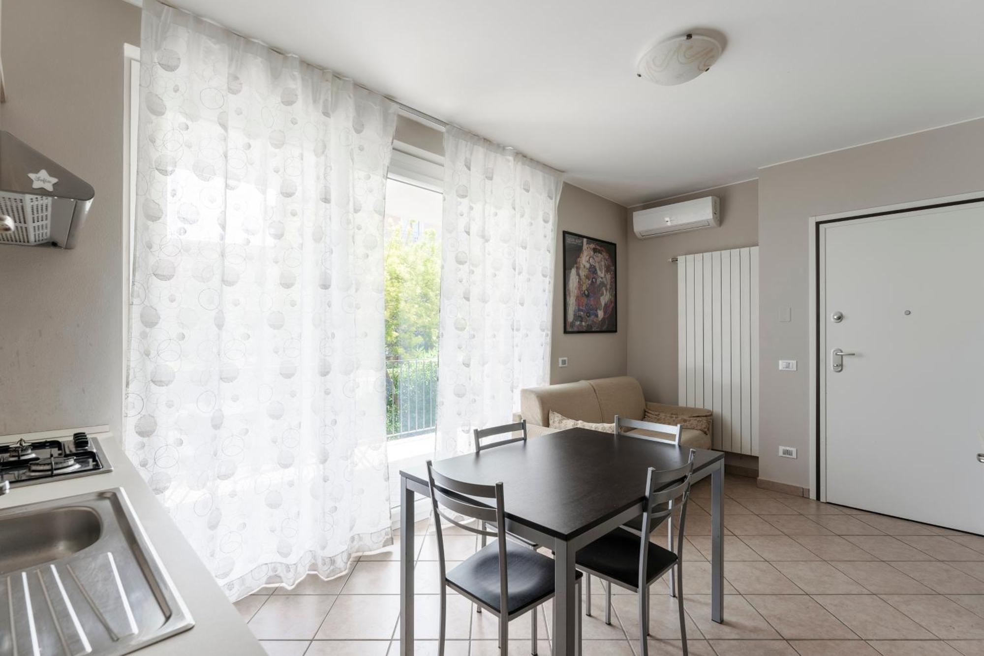 Matteotti Apartments ديسينسانو ديل غاردا المظهر الخارجي الصورة