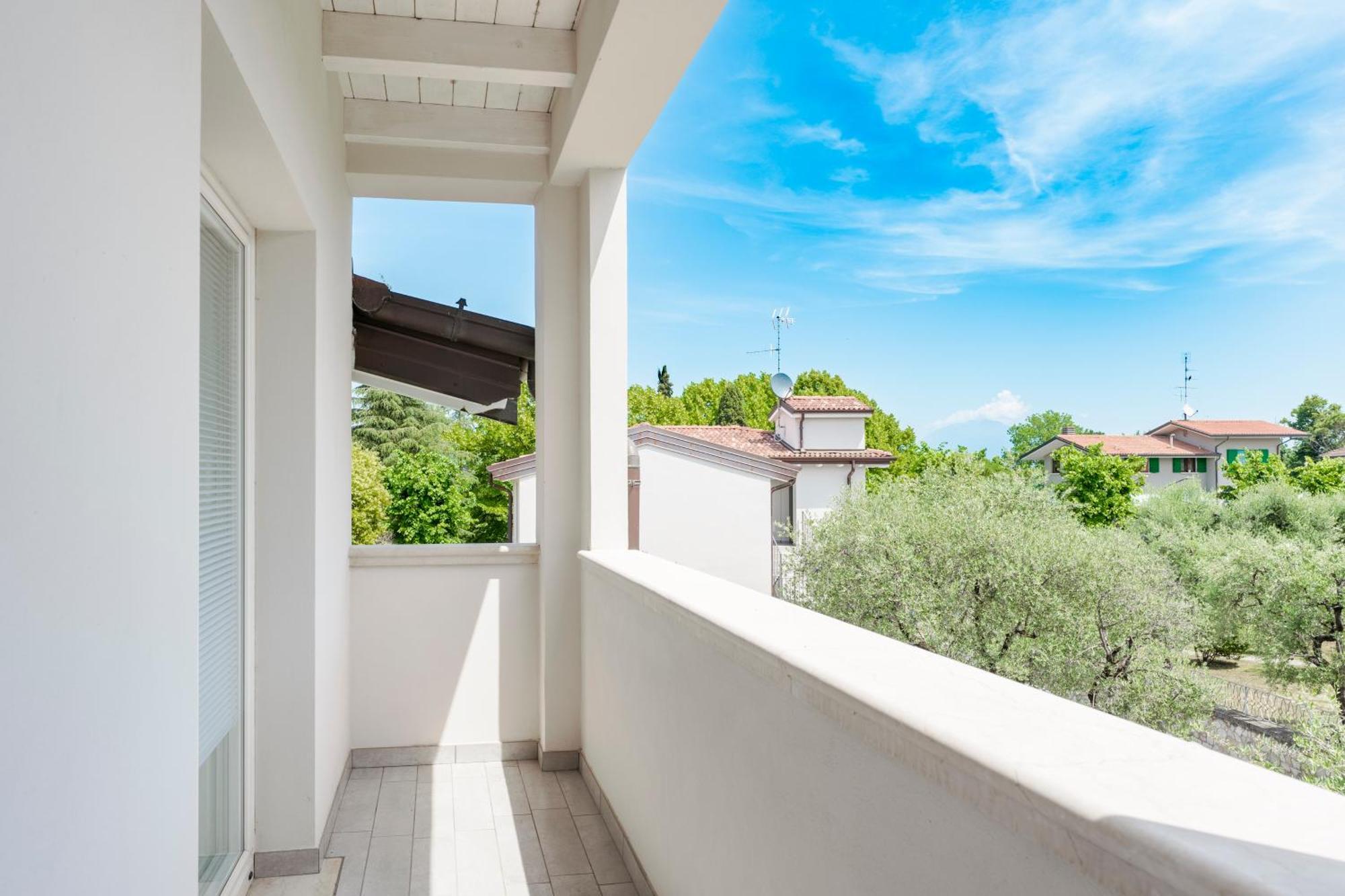 Matteotti Apartments ديسينسانو ديل غاردا المظهر الخارجي الصورة