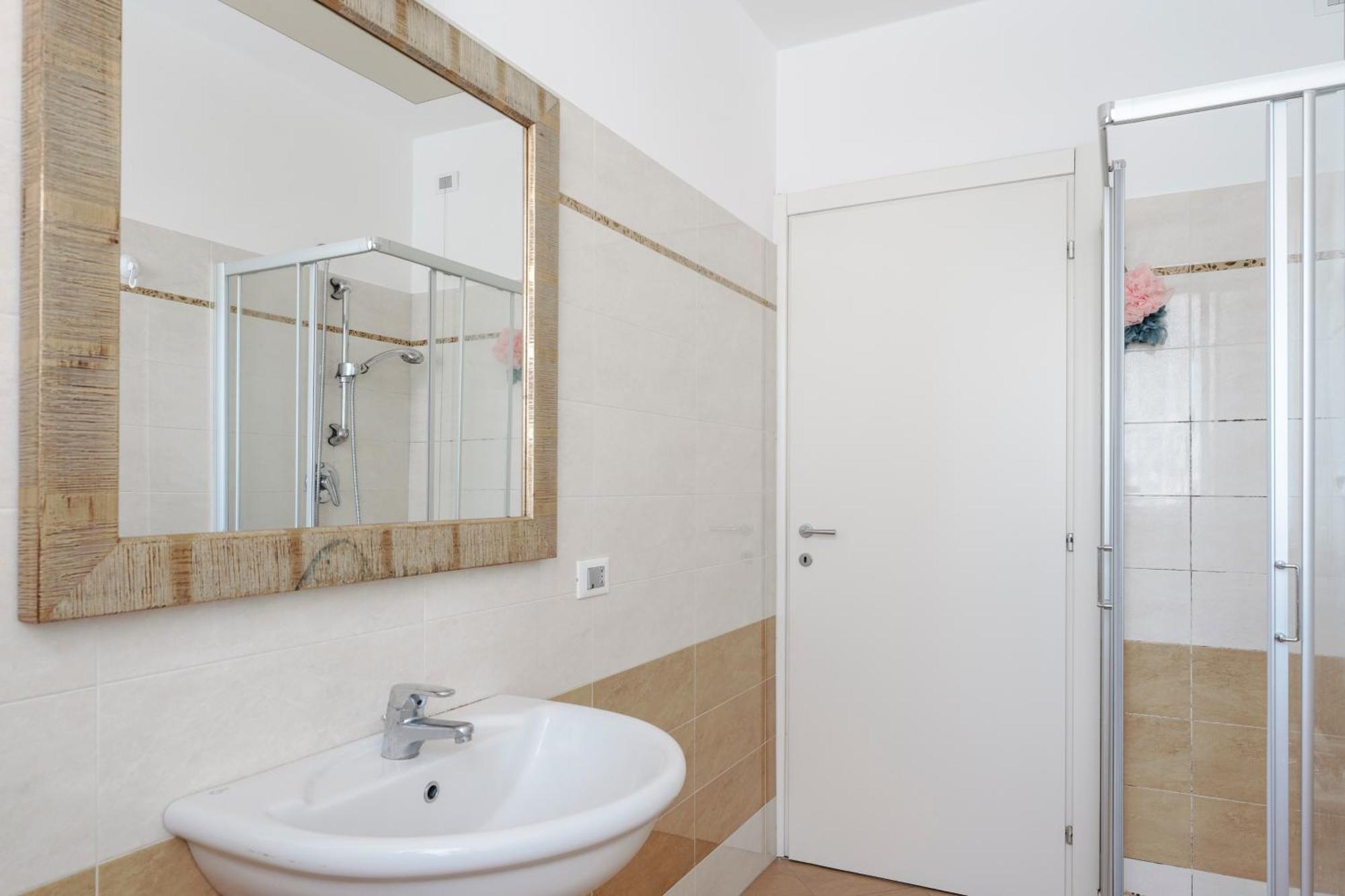 Matteotti Apartments ديسينسانو ديل غاردا المظهر الخارجي الصورة